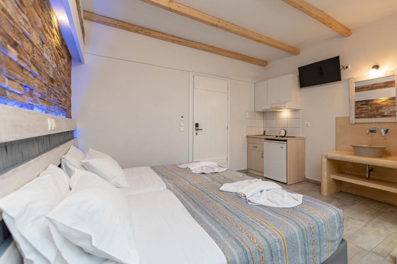 Agios Prokopios Hotel エクステリア 写真