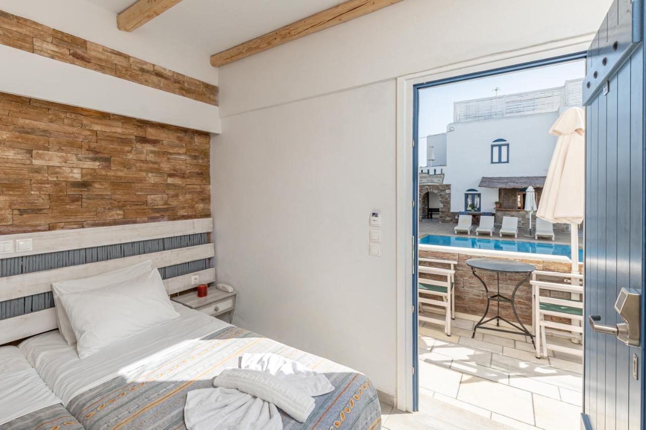 Agios Prokopios Hotel エクステリア 写真
